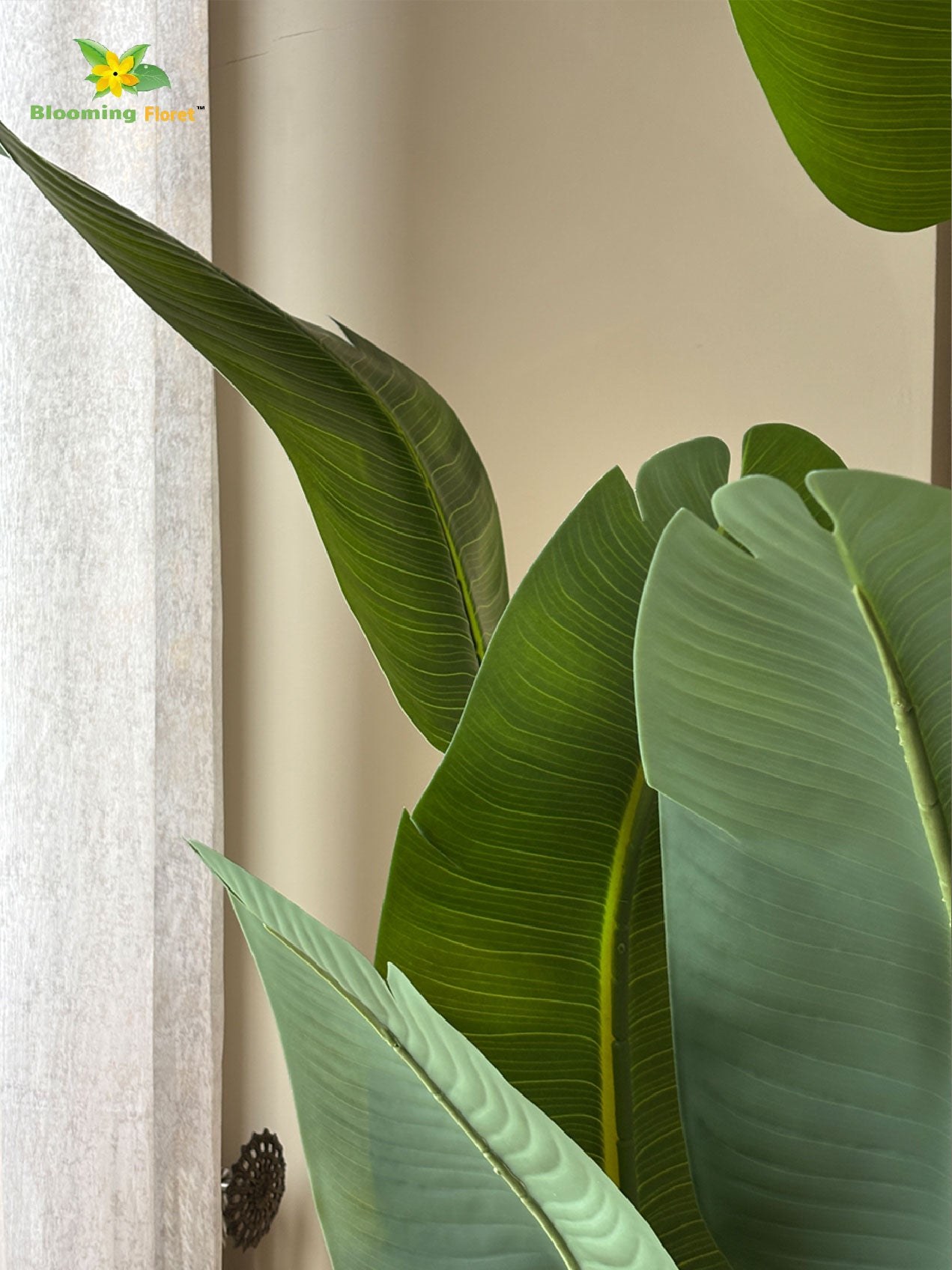 Artificial Banana Leaf Plant – 220 cm, with Basic Pot