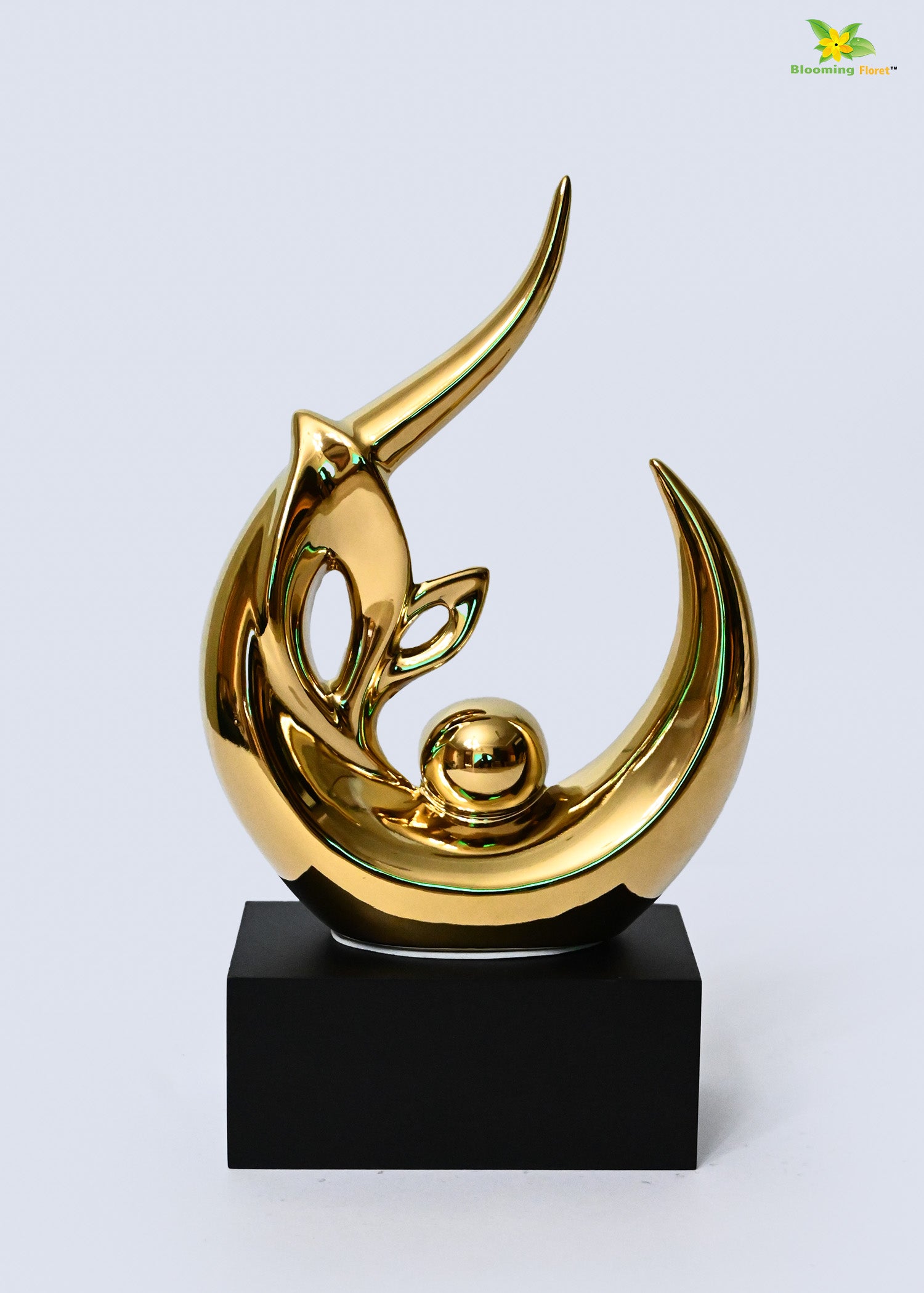 Abstract Modern Sculpture - Medium