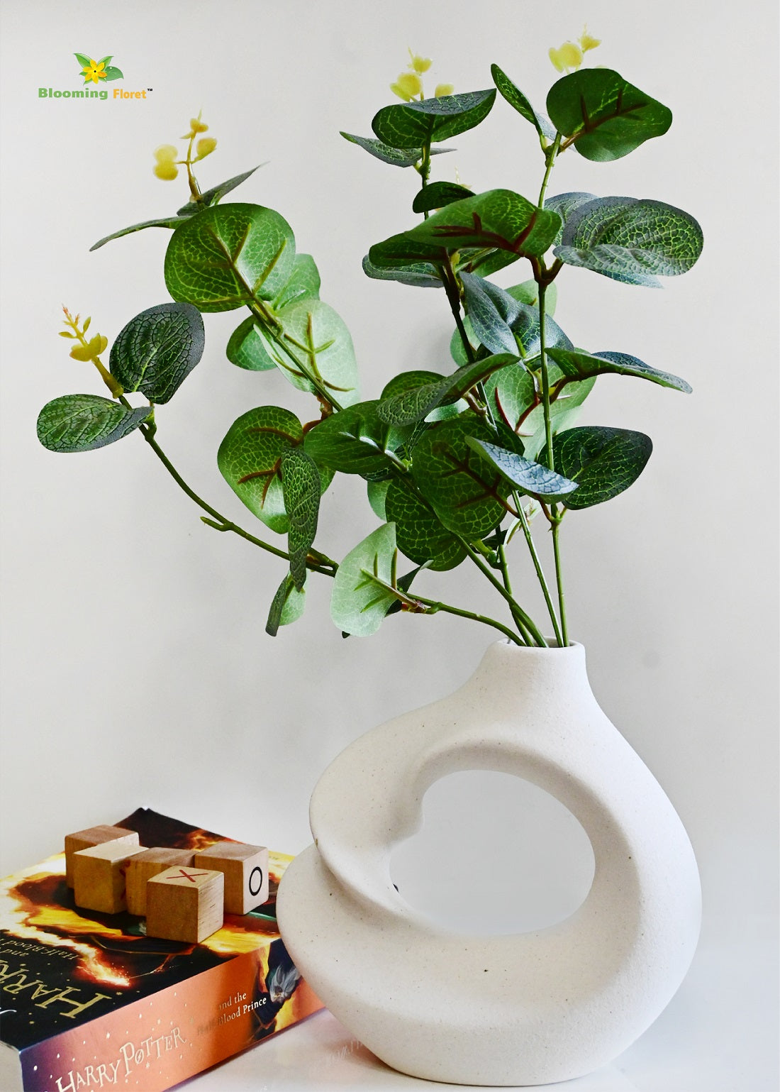 Twist Craft Ceramic Vase - Small