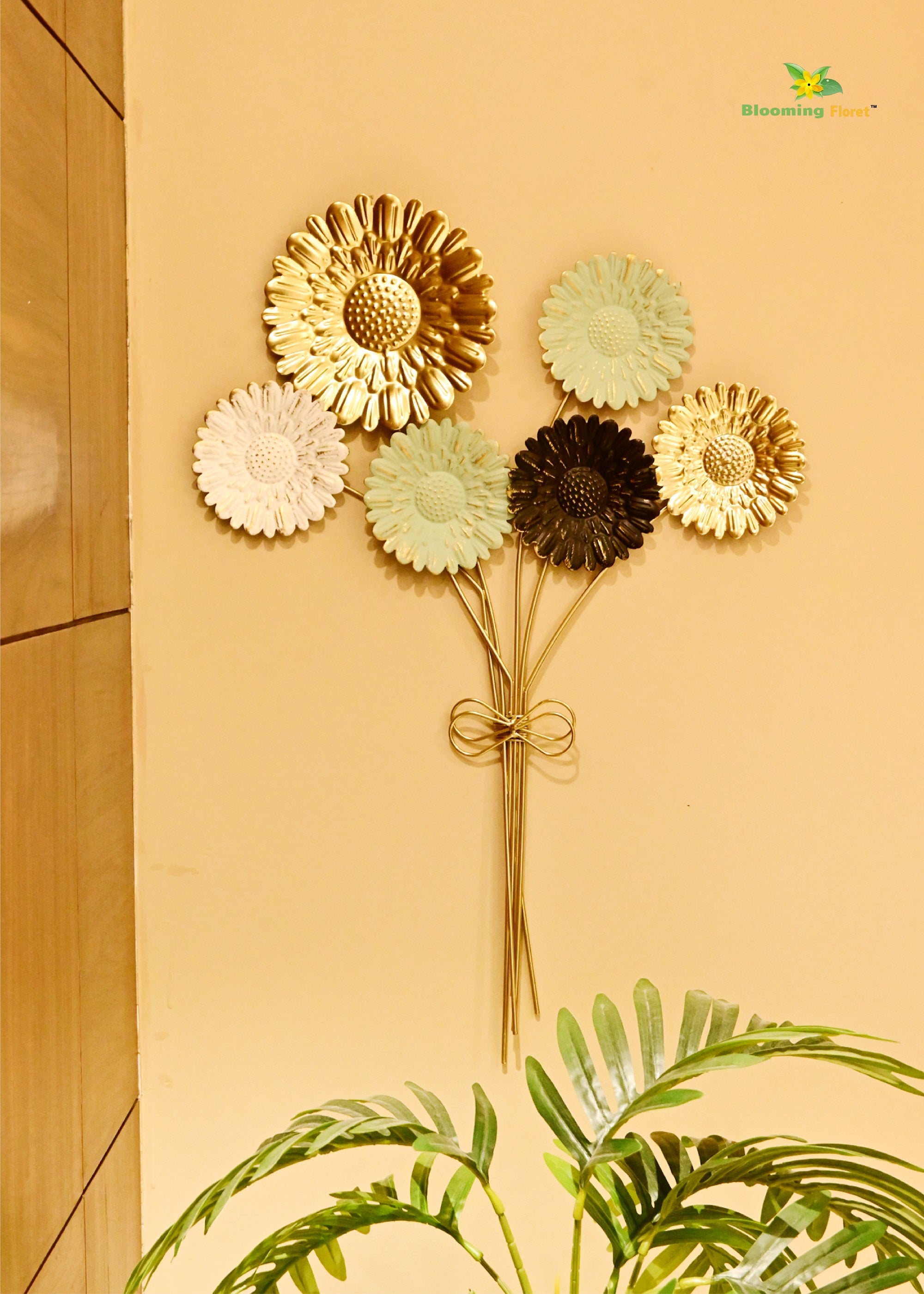 Metal Flower Frame for Wall Décor