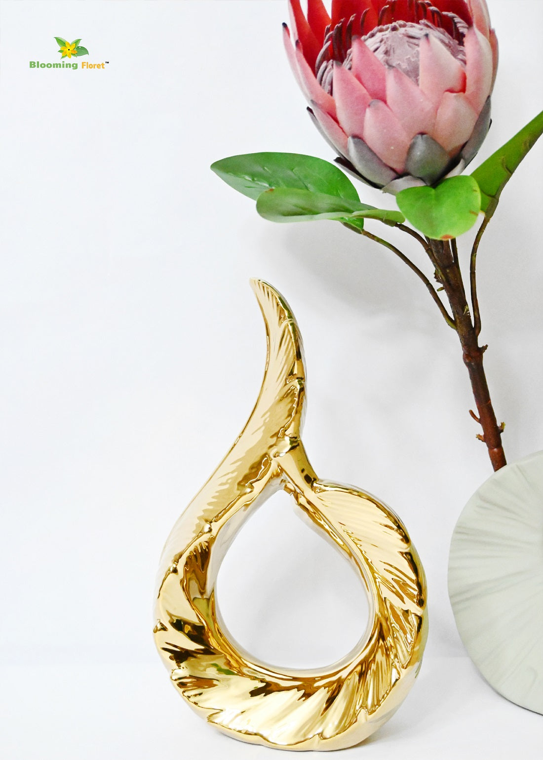 Ceramics Figurine Statue - Gold