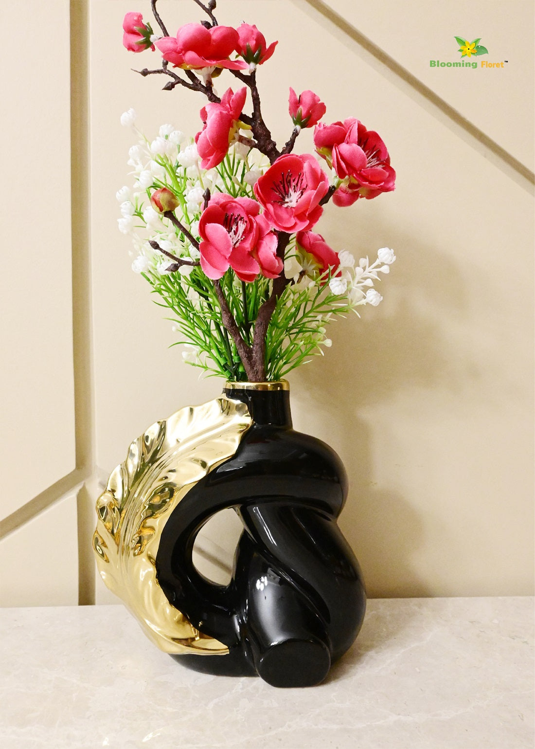 Modern Ceramic Leaf Vase | Black | 20 cm