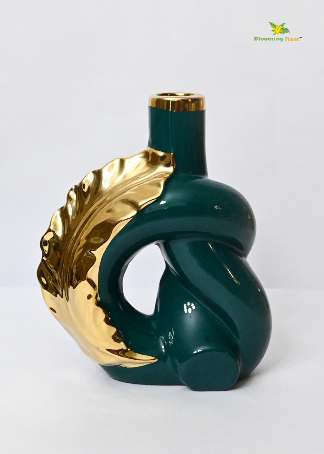 Modern Ceramic Leaf Vase | Green | 20 cm