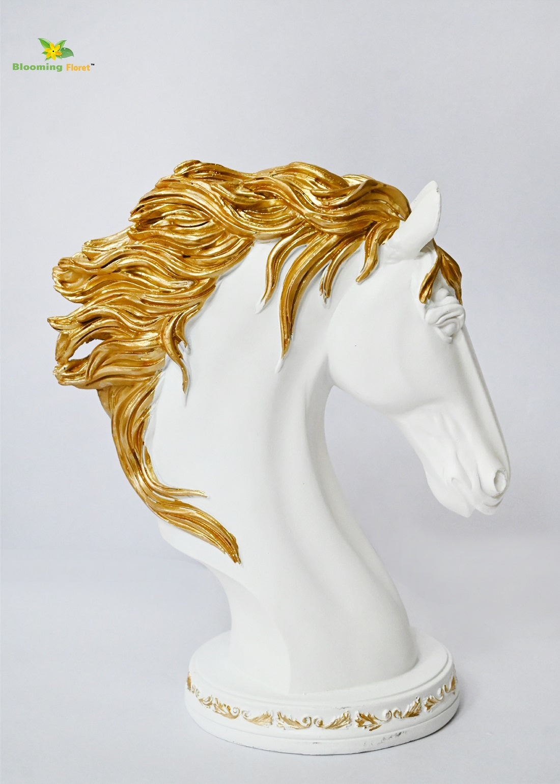 Majestic Equine Face Sculpture | White | 24 cm
