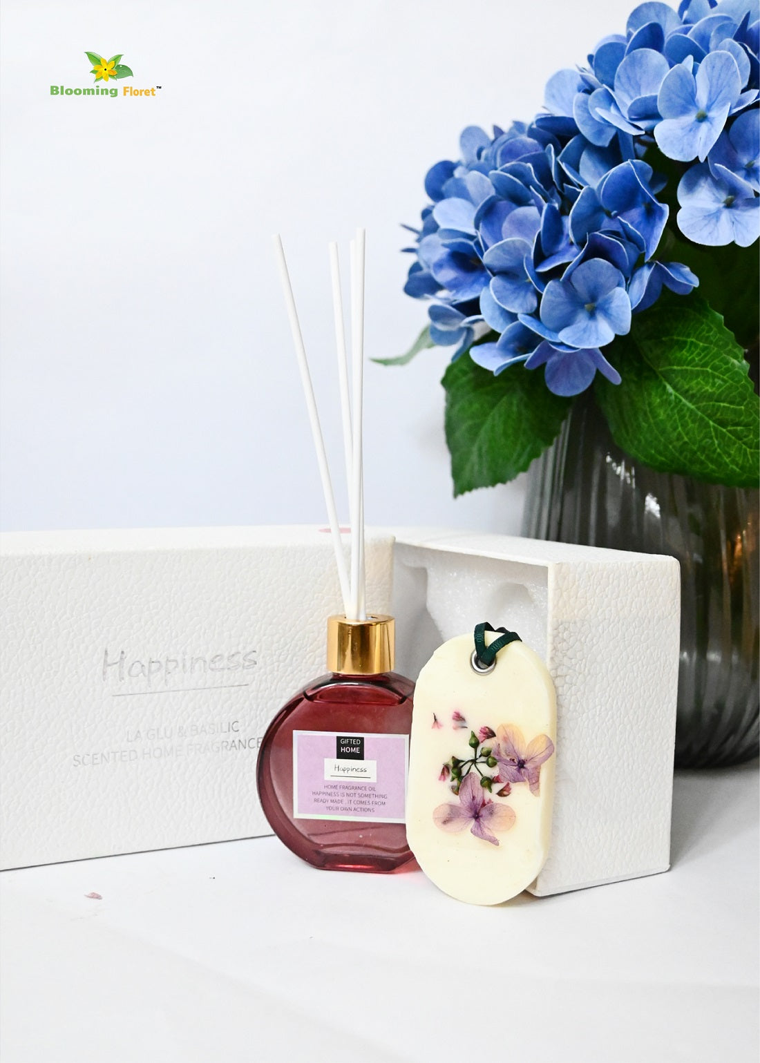 Reed Fragrance Diffuser with Air Freshener
