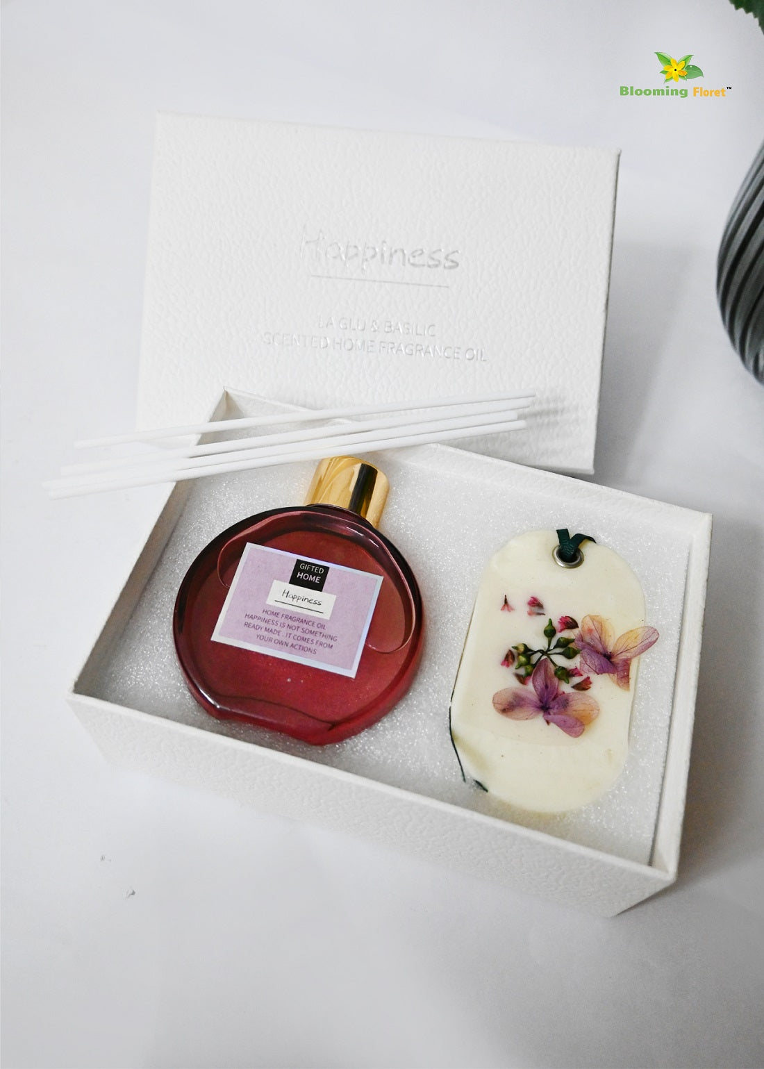 Reed Fragrance Diffuser with Air Freshener | 7 cm