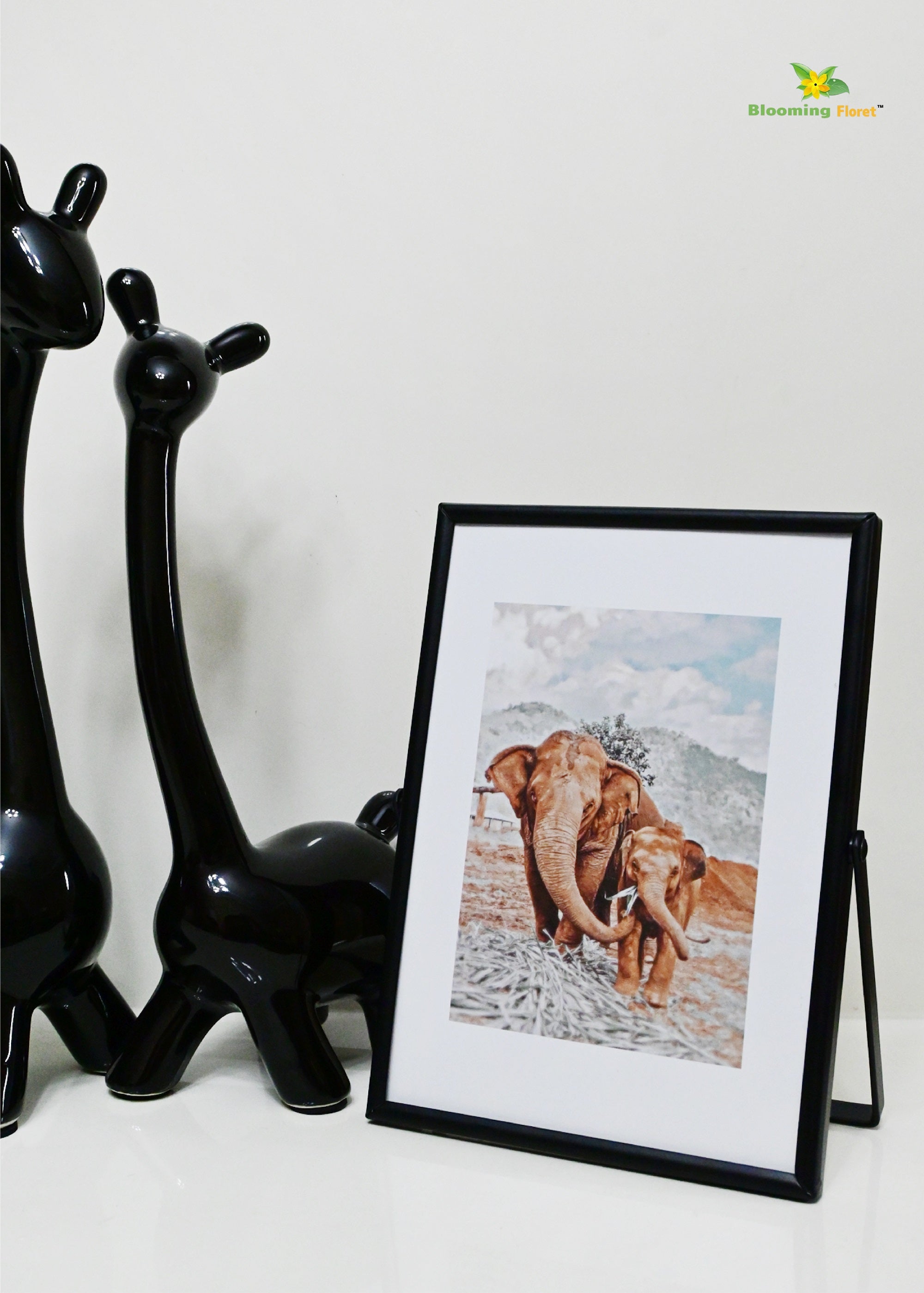 Elephant Metal Photo Frame (13 x 18cm)