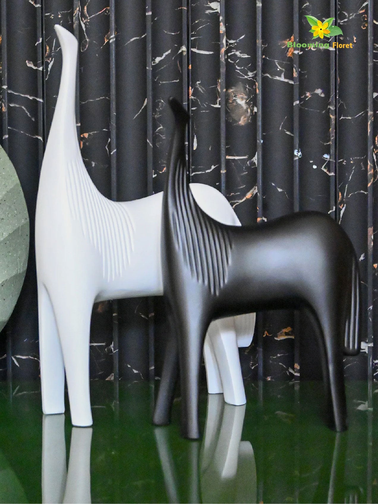 Giraffe Duo Figurines