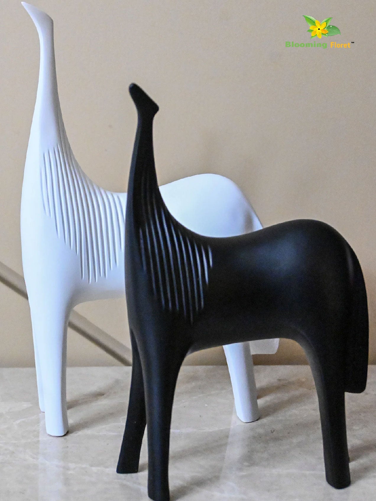 Giraffe Duo Figurines