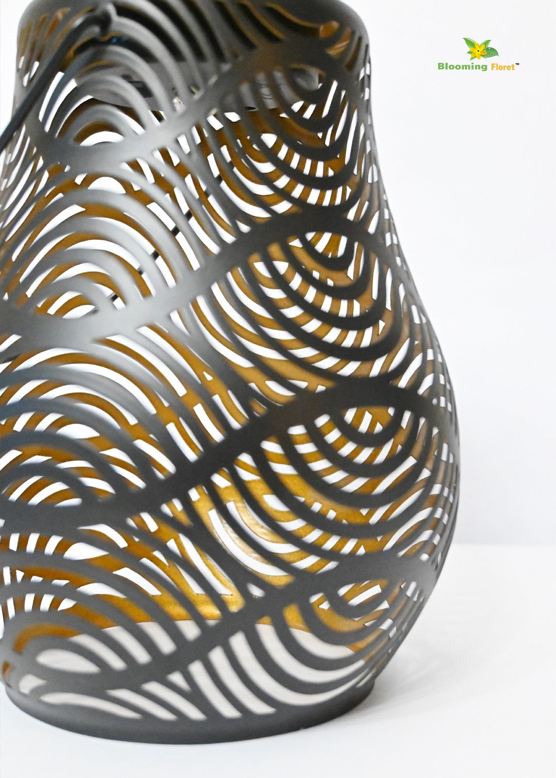 Premium Solar Lantern | 20 cm