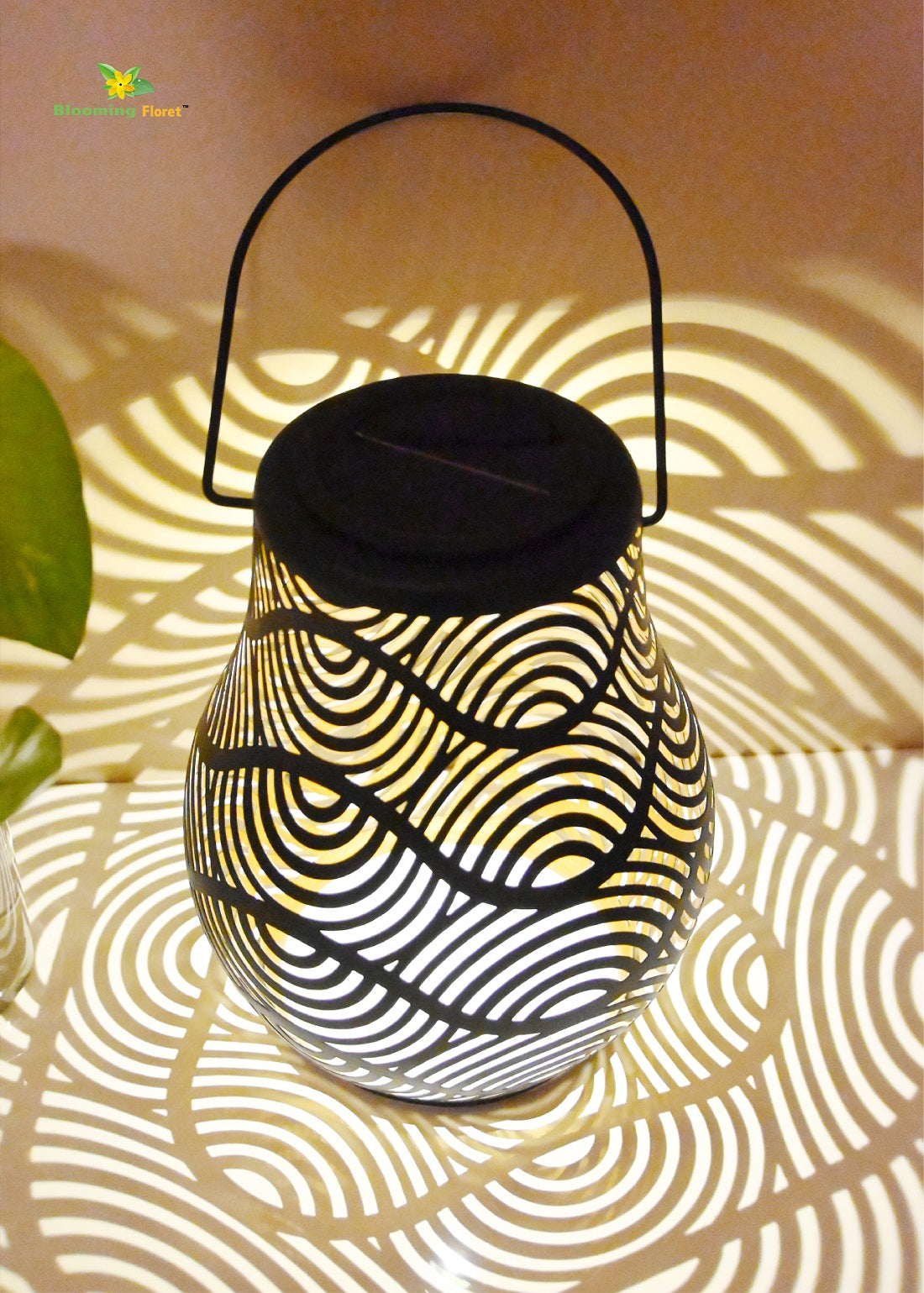 Premium Solar Lantern – 21 cm