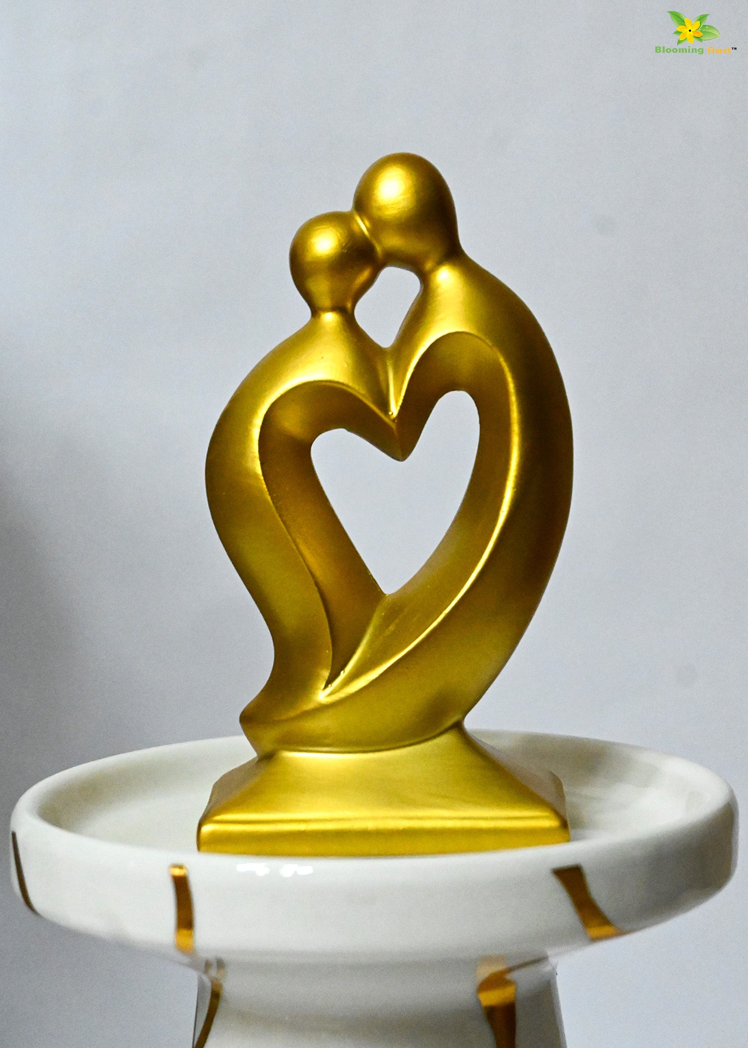 Couple Love Heart Figurine - Gold