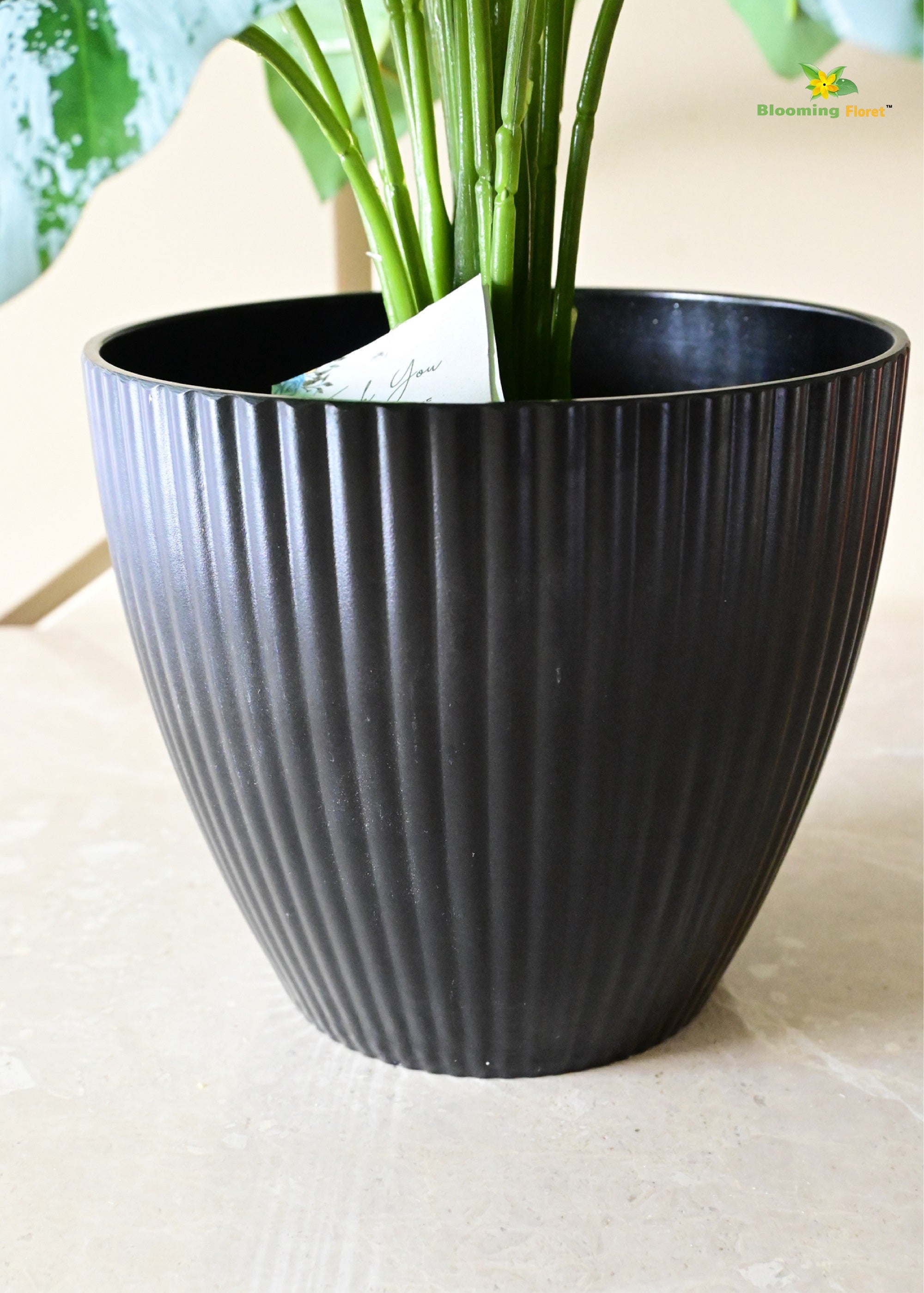 Elegant Ribbed Melamine Pot