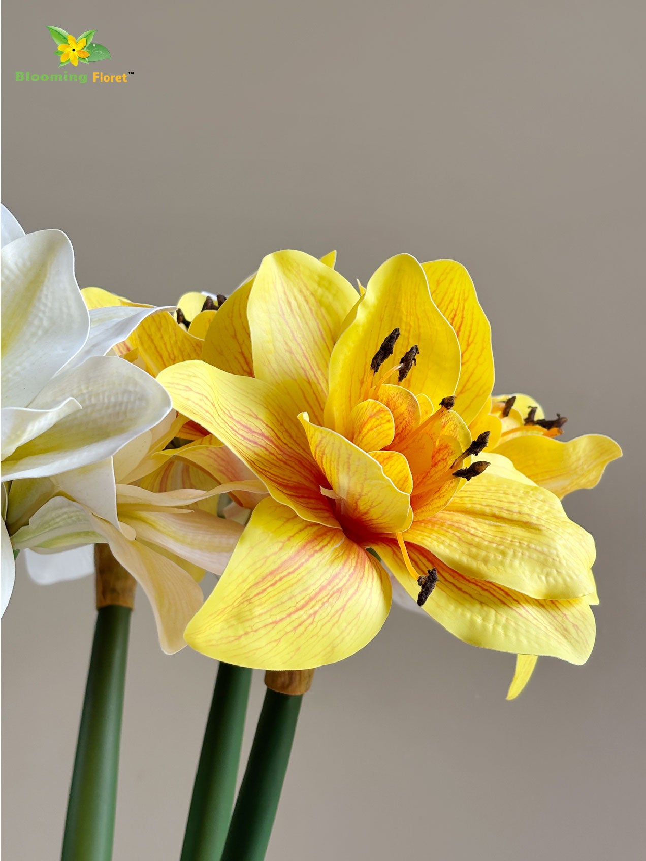 Artificial Amaryllis Splendor - Mix Bunch