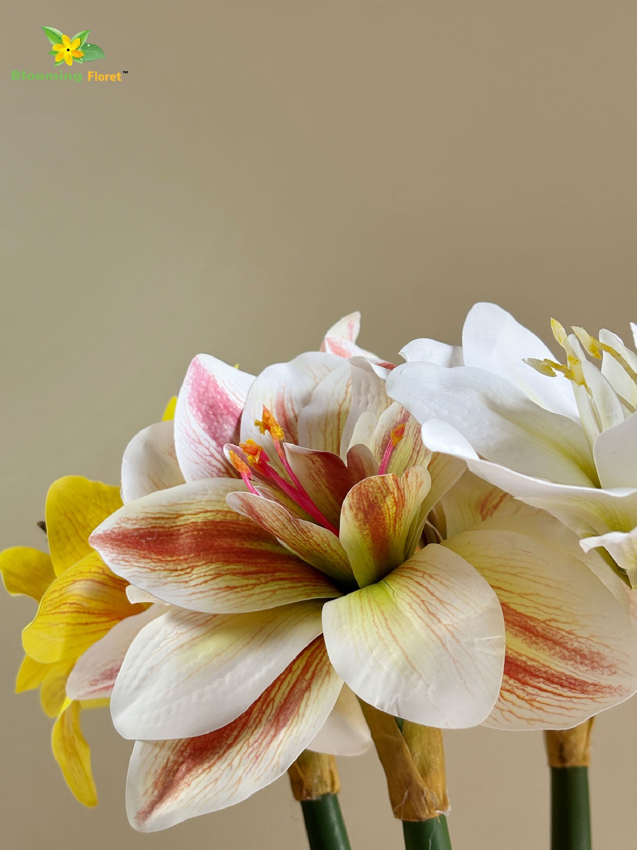 Artificial Amaryllis Splendor - Mix Bunch