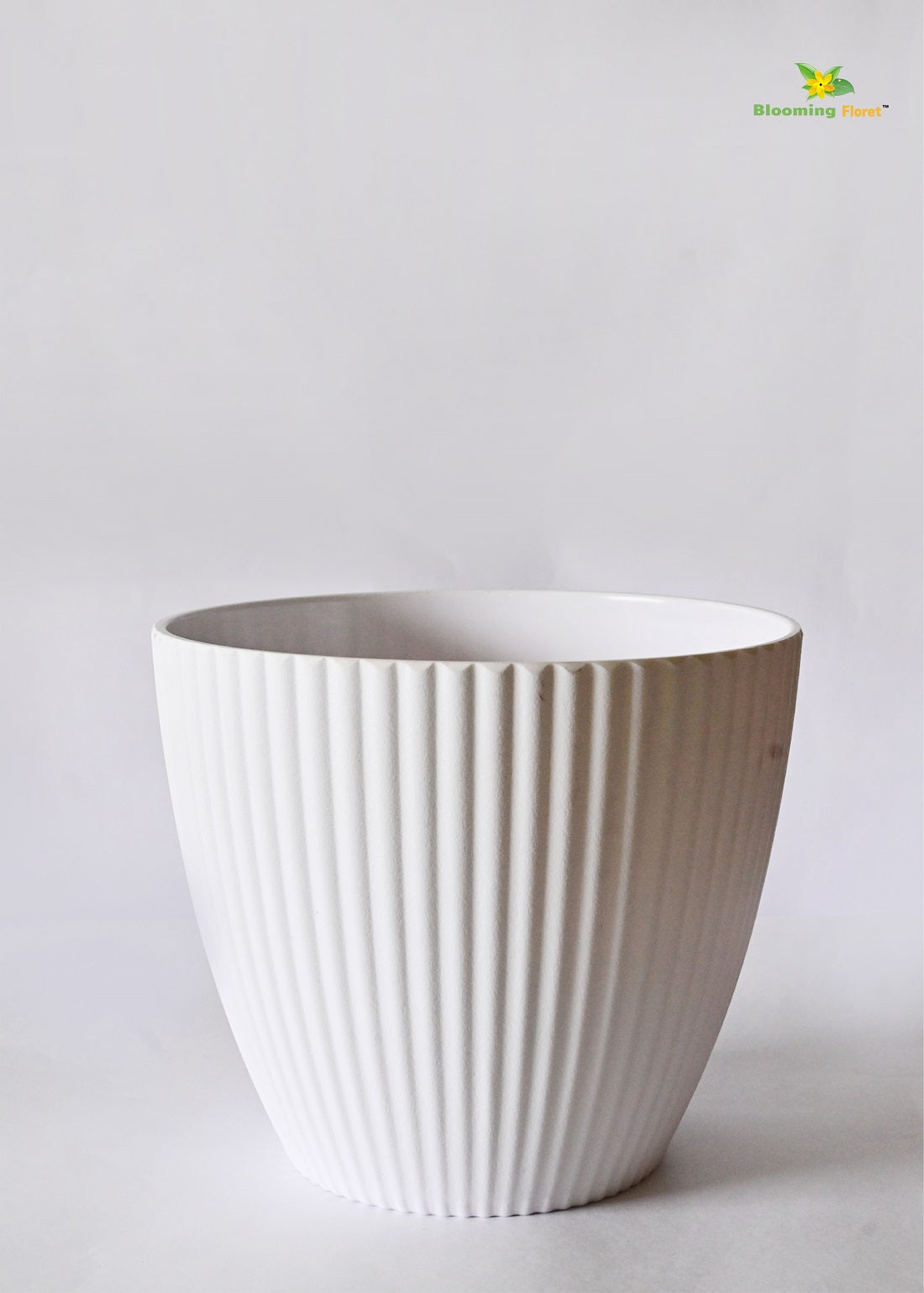 Elegant Ribbed Melamine Pot