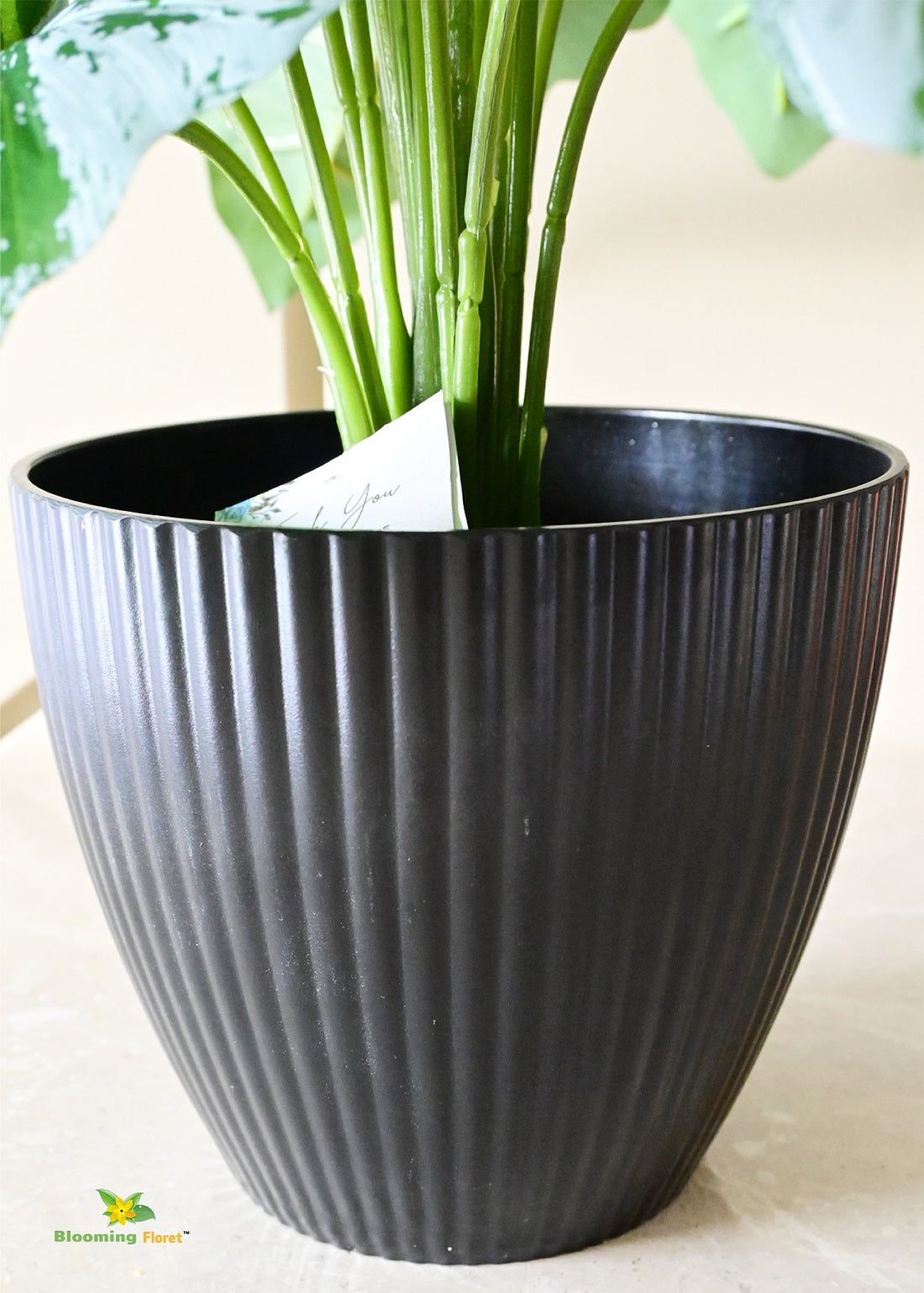 Elegant Ribbed Melamine Pot