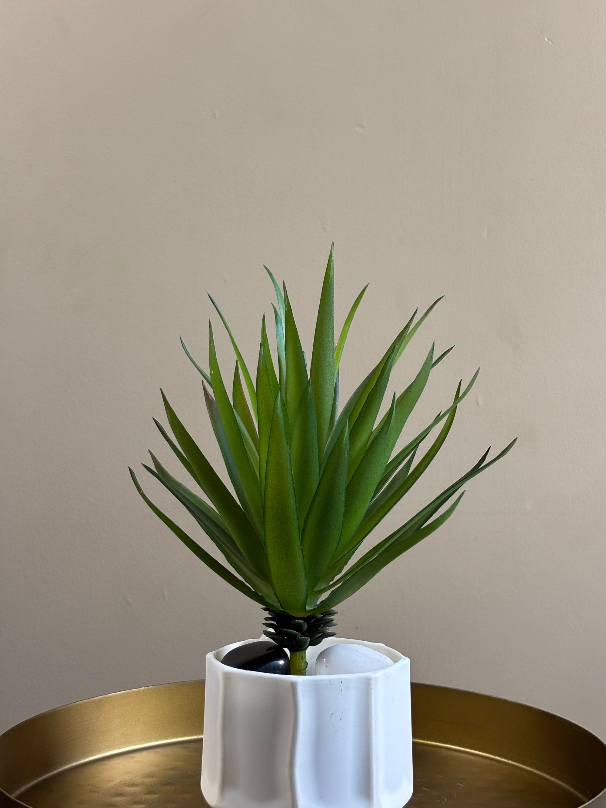 Artificial Pointed Succulent | 16 cm | Dark Green
