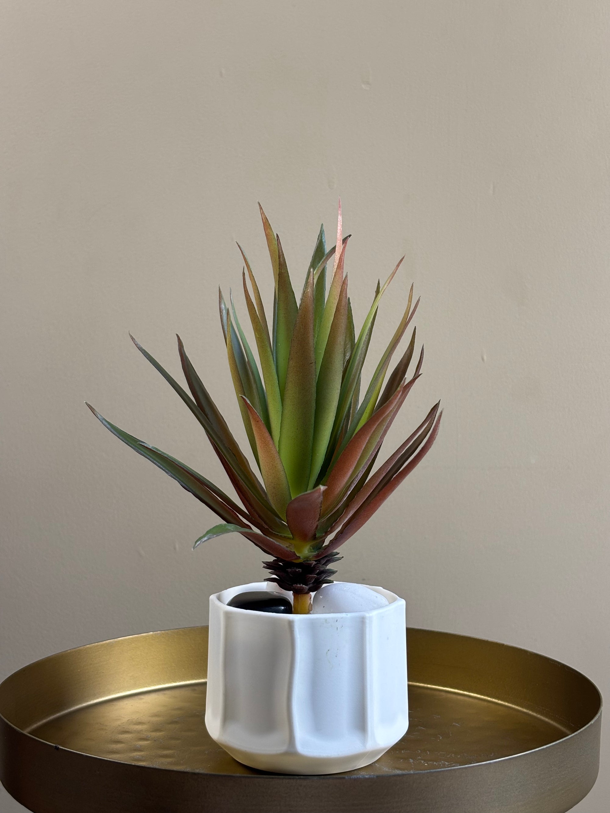 Artificial Pointed Succulent | 16 cm | Red Green Mix