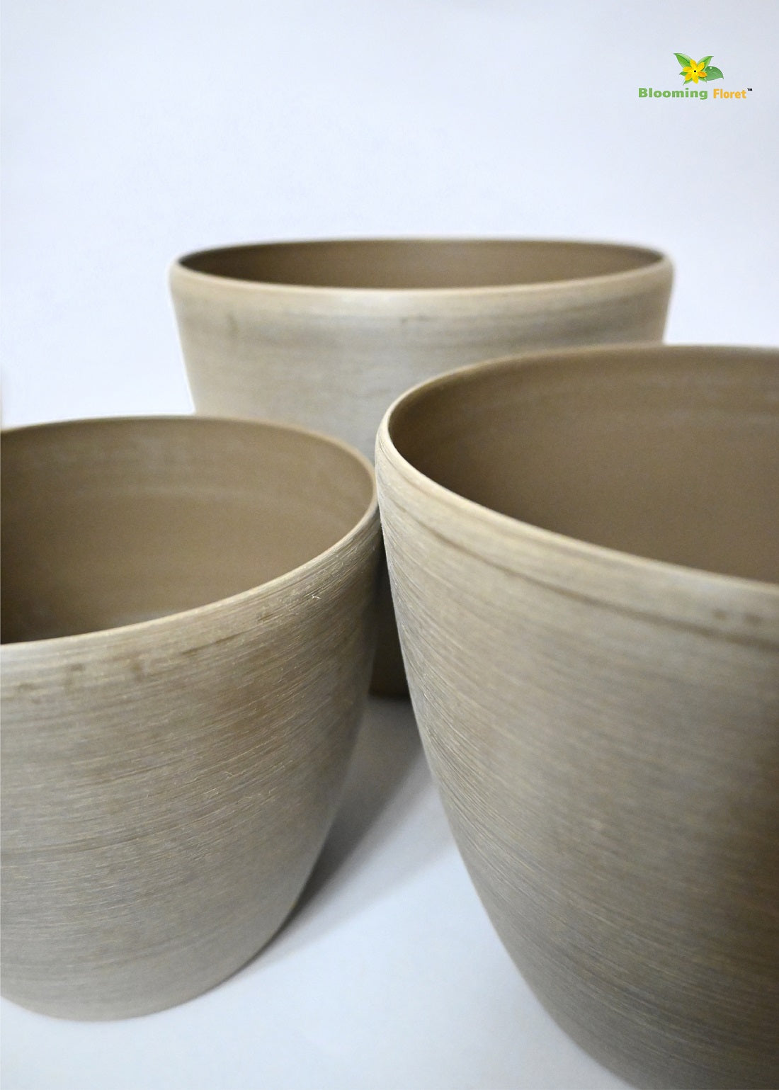 Decorative Pots Collection – Versatile Elegance for Every Space (Large, set of 3&5)