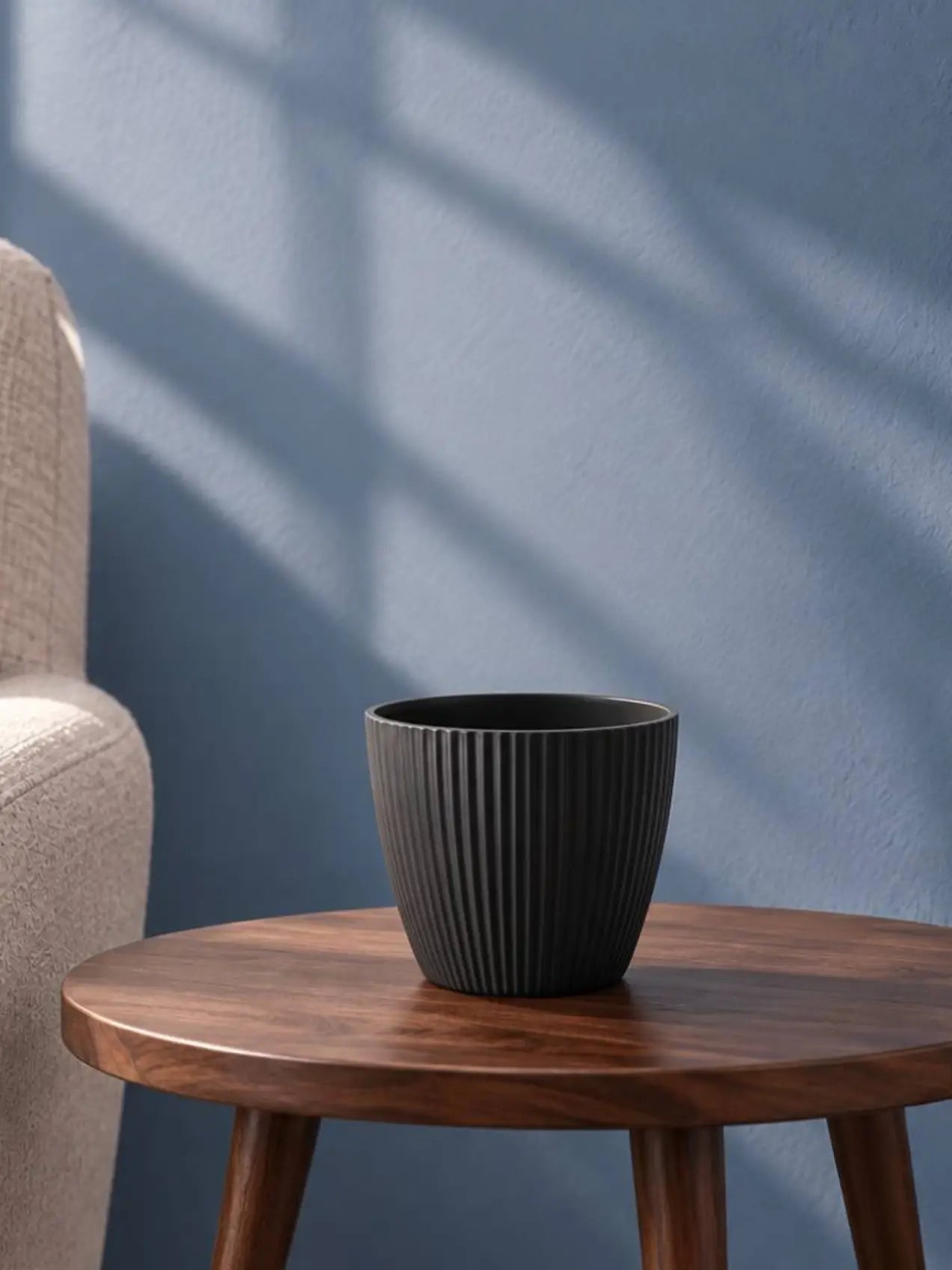 Elegant Ribbed Melamine Pot | Black | 16 cm