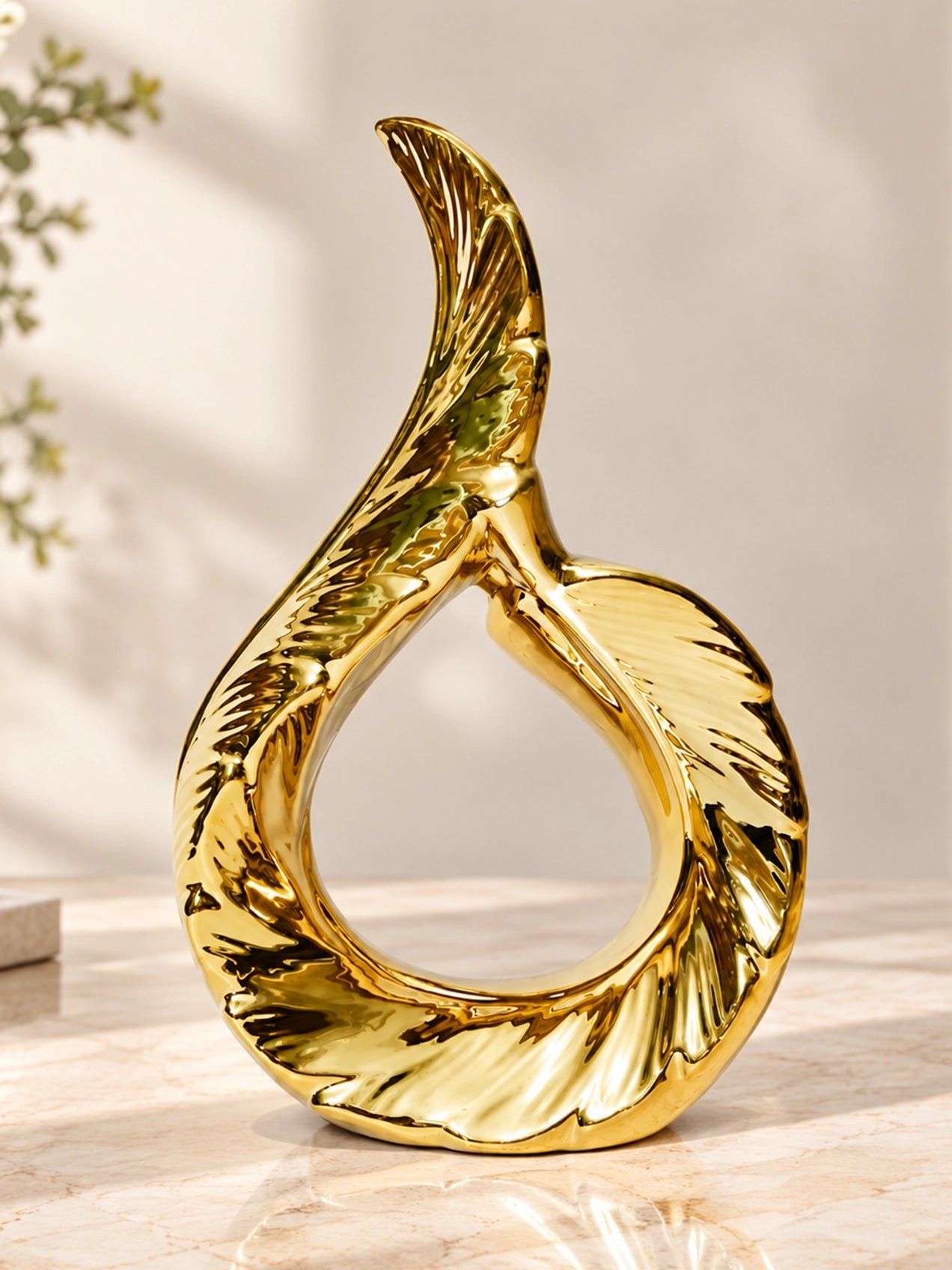 Ceramics Figurine Statue | Gold | 29 cm