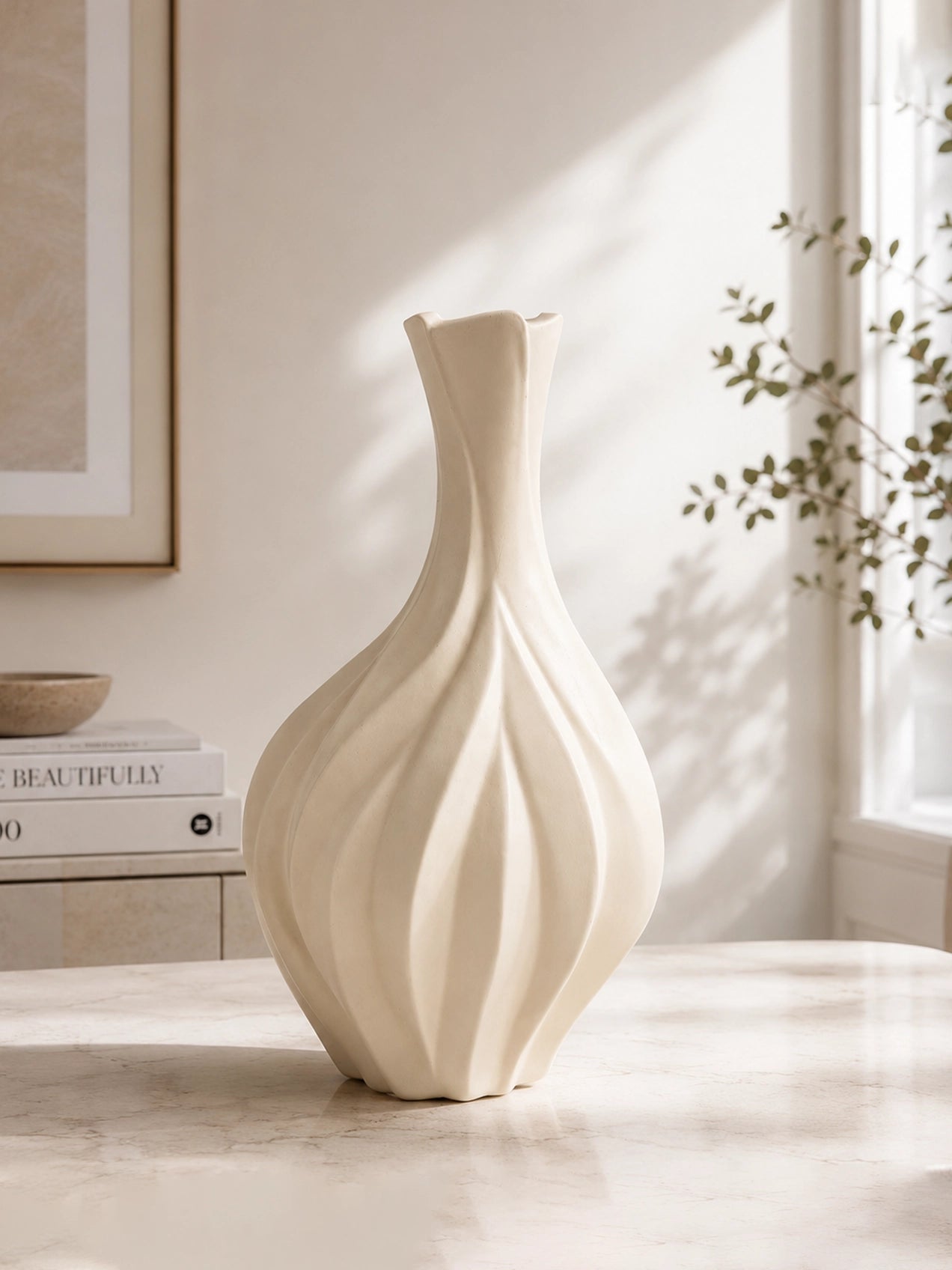 Chic Curves Ceramic Vase | 25 cm
