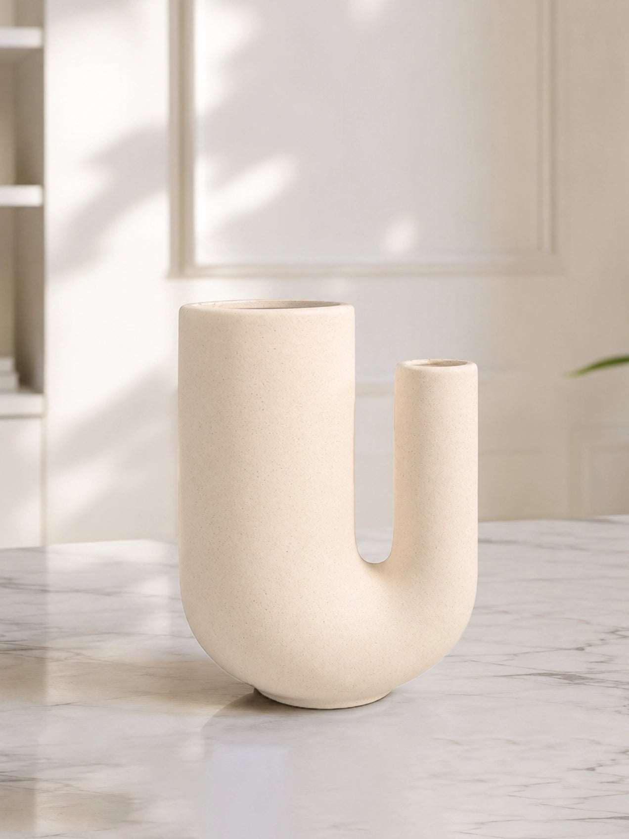 U-Shaped Vase | 17 cm