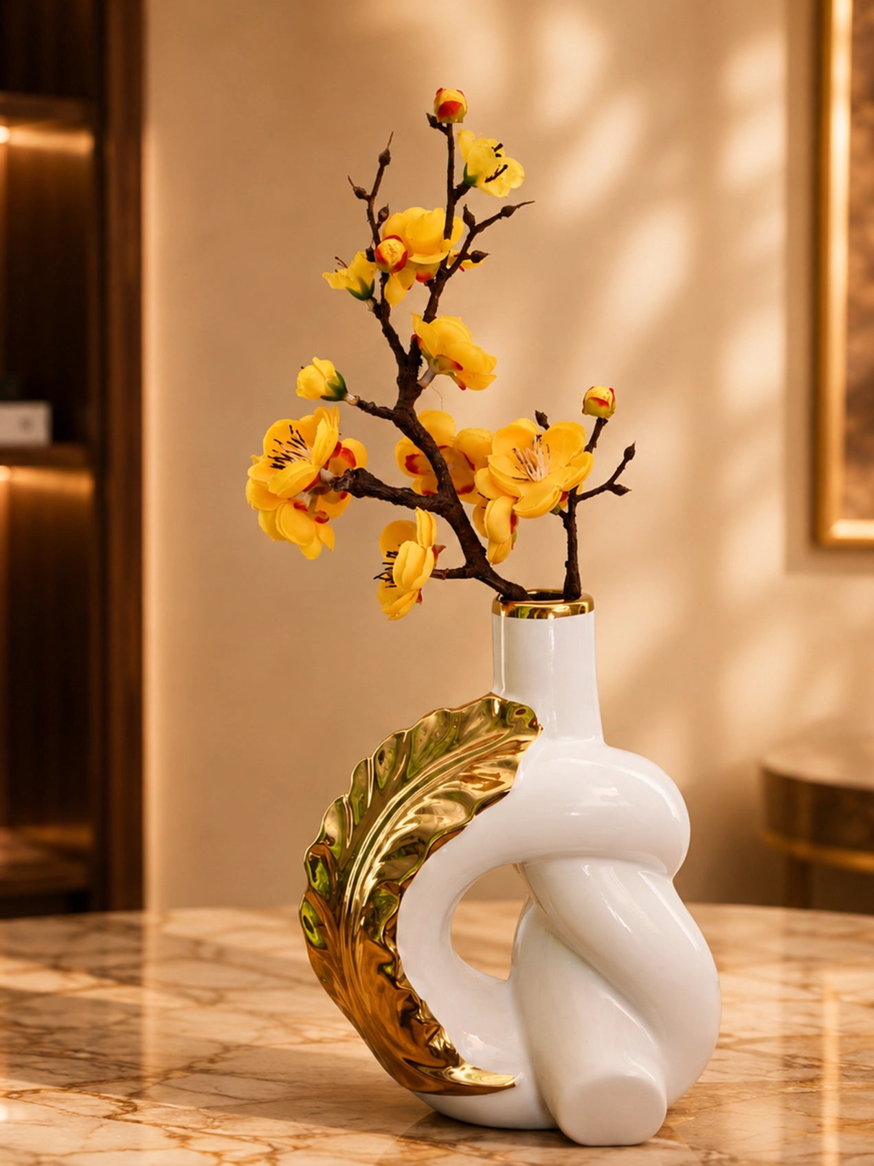 Modern Ceramic Leaf Vase | White | 20 cm