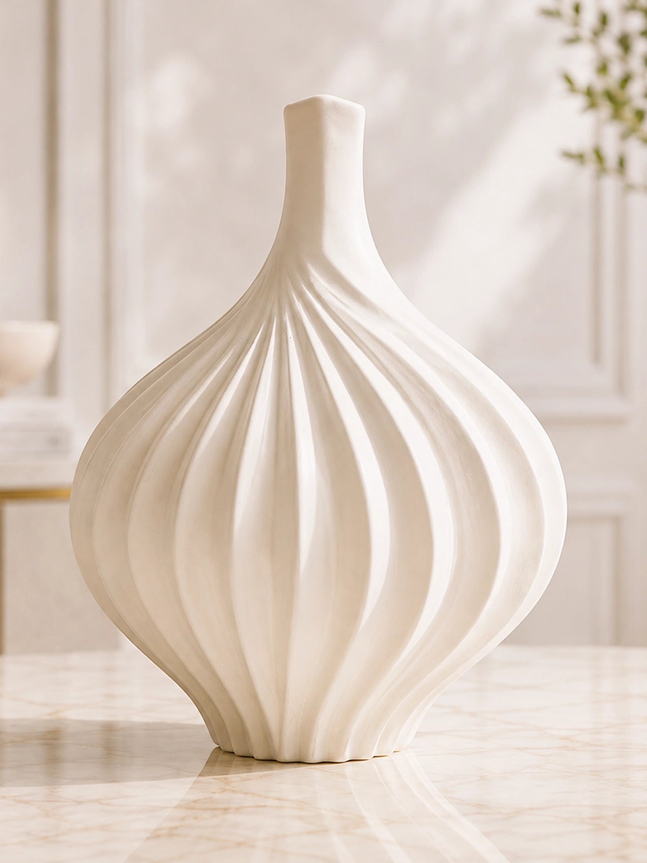 White Ceramic Vase | 23 cm