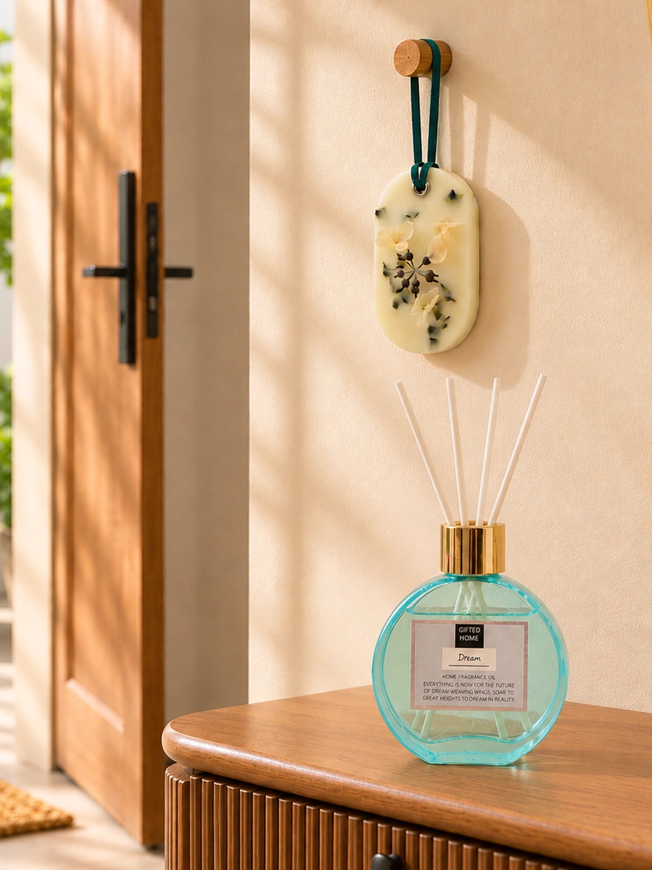 Reed Diffuser with White Lily Stick