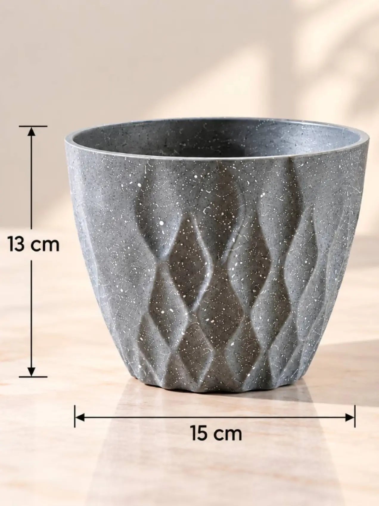 Diamond Pattern Round Planter | 13 cm | Set of 3