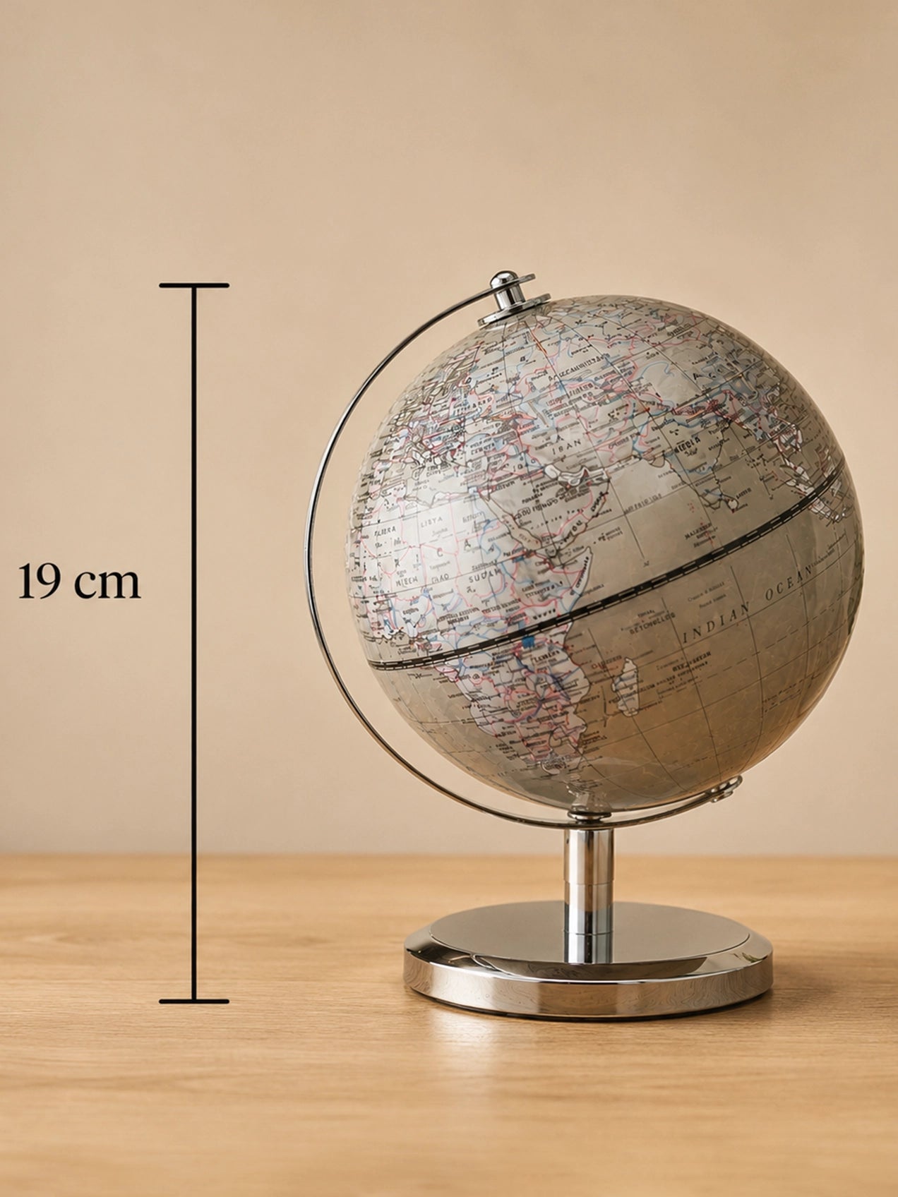 Silver Globe | Plain Silver Stand | 19 cm