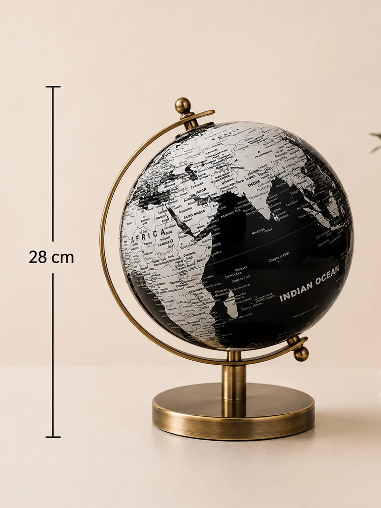 Silver Globe | Plain Metal Stand | 28 cm