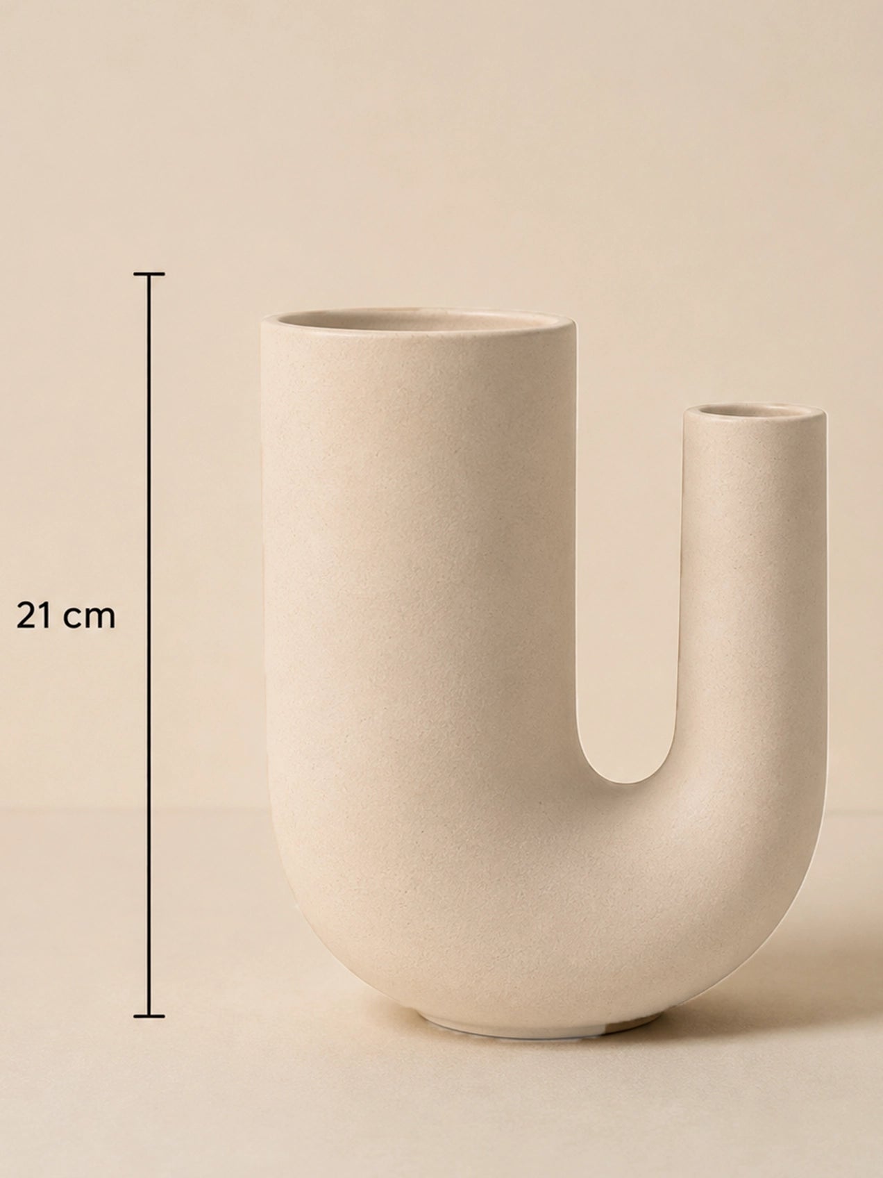 U-Shaped Vase | 21 cm