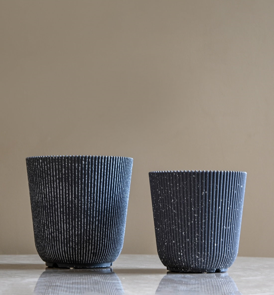 Ribbed Pattern Round Planter